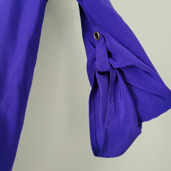 Anthropologie Yumi Kim 100% silk blue roll tab sleeve button down pleated top S - Picture 2 of 7